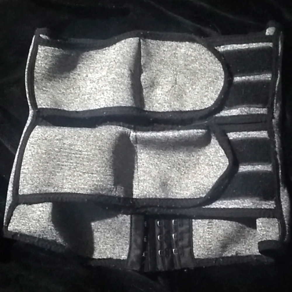 Waist trimmer